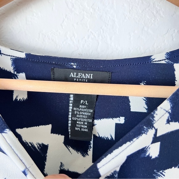 Alfani Retro Geometric Pattern V-Neck Blouse Size Large Petites - Picture 3 of 5